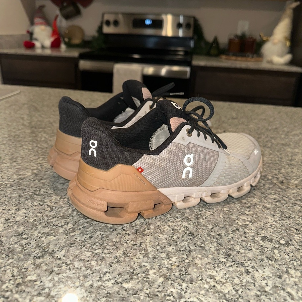 On Running Sneakers in Gray and Tan